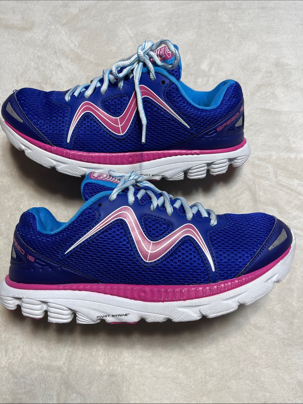 MBT Speed 16 Women’s Navy Blue & Pink Athletic Sneakers Size 9